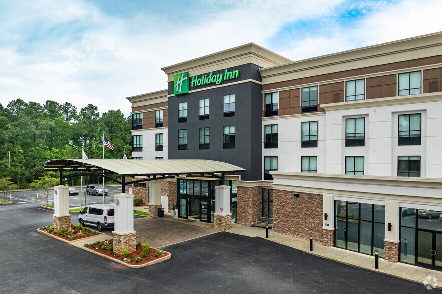 More Photos Of 3630 Springhill Memorial Dr S, Mobile Hotel For Sale