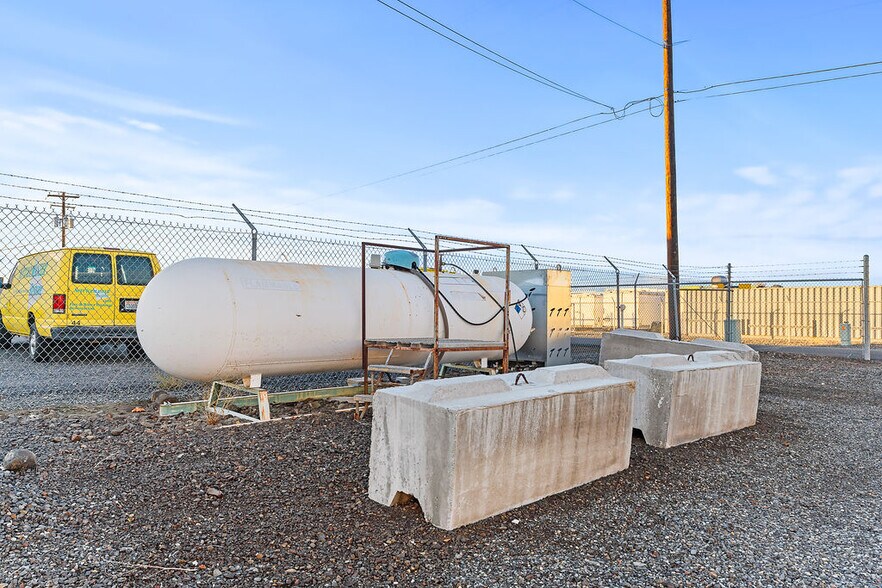 More Photos Of 1220 Industrial Way, Union Gap Warehouse For Lease