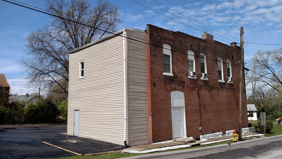 More Photos Of 8464 Lackland Rd, Saint Louis Religious Facility For Sale