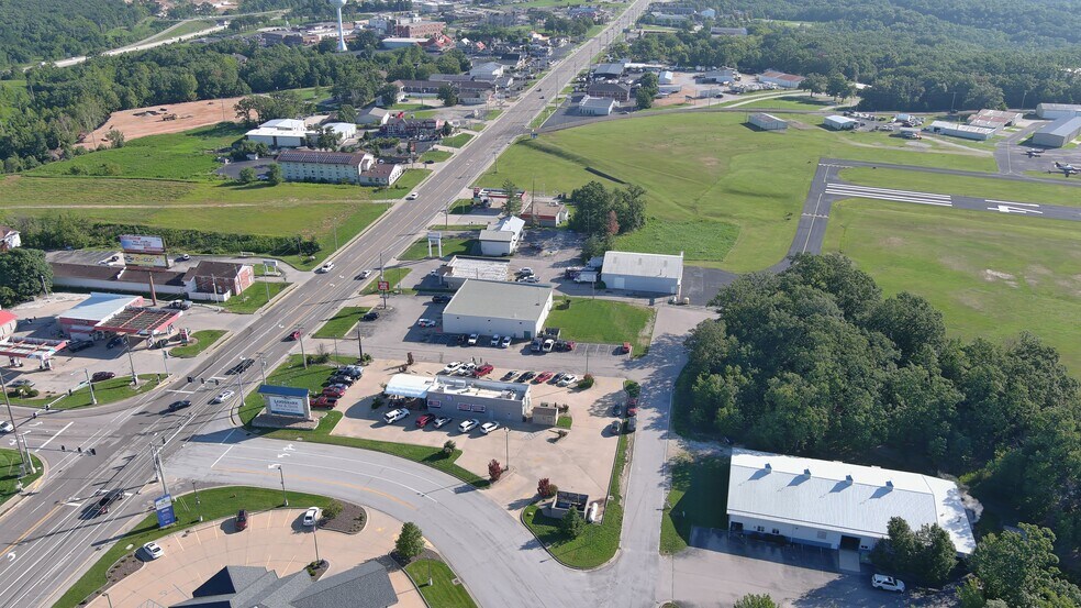 More Photos Of 5980 Mayer Ct, Osage Beach Specialty For Sale