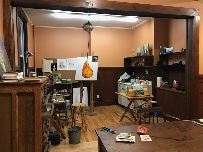 More Photos Of 42 Central St, Newport Flex For Lease