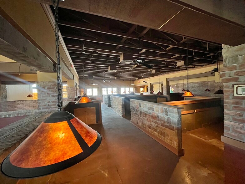 More Photos Of 2601 S Broadway Ext, Edmond Restaurant For Lease