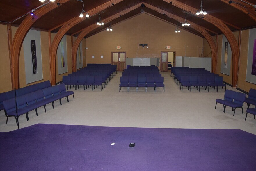 More Photos Of 3171 Signal St, Memphis Specialty For Sale