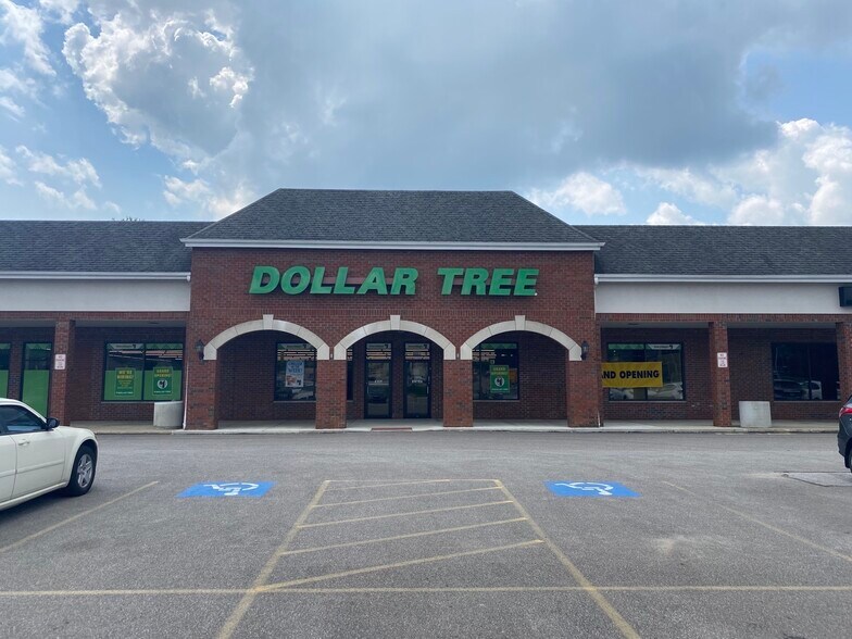 More Photos Of 8001-8053 Mayfield Rd, Chesterland General Retail For Lease
