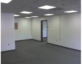 More Photos Of 742-750 Main St, Winchester Office For Lease