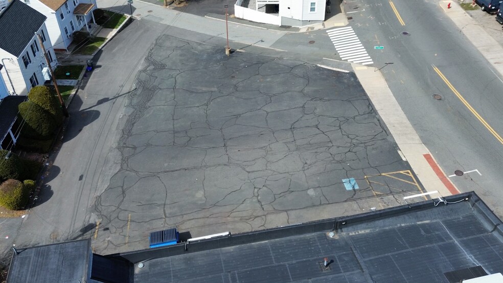 More Photos Of 510 Main St, Woburn Freestanding For Lease