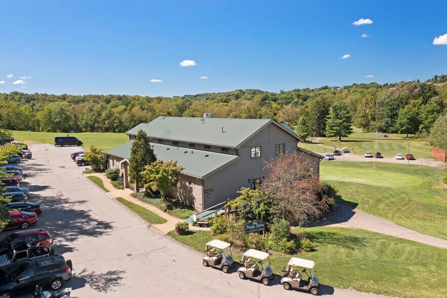 Primary Photo Of 2652 Hidden Valley Rd, Pittsburgh Medical For Sale