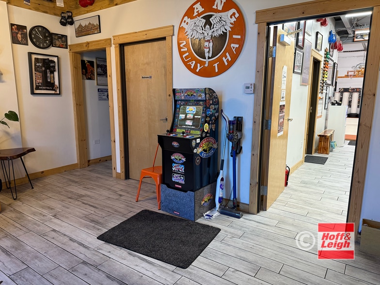 More Photos Of 7535 W 92nd Ave, Westminster Storefront For Lease