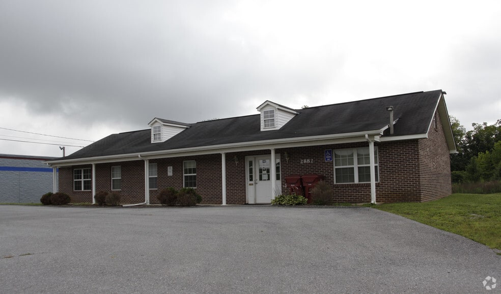 More Photos Of 2882 Boones Creek Rd, Johnson City Office For Lease