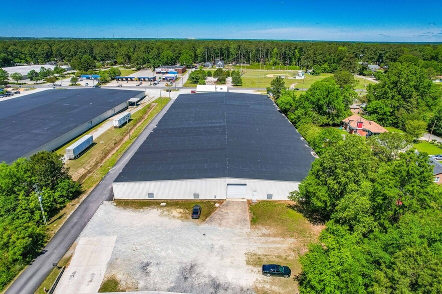 More Photos Of 1215 S Brightleaf Blvd, Smithfield Warehouse For Lease