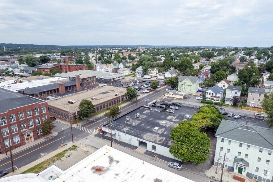 More Photos Of 540 Pawtucket Ave, Pawtucket Freestanding For Lease
