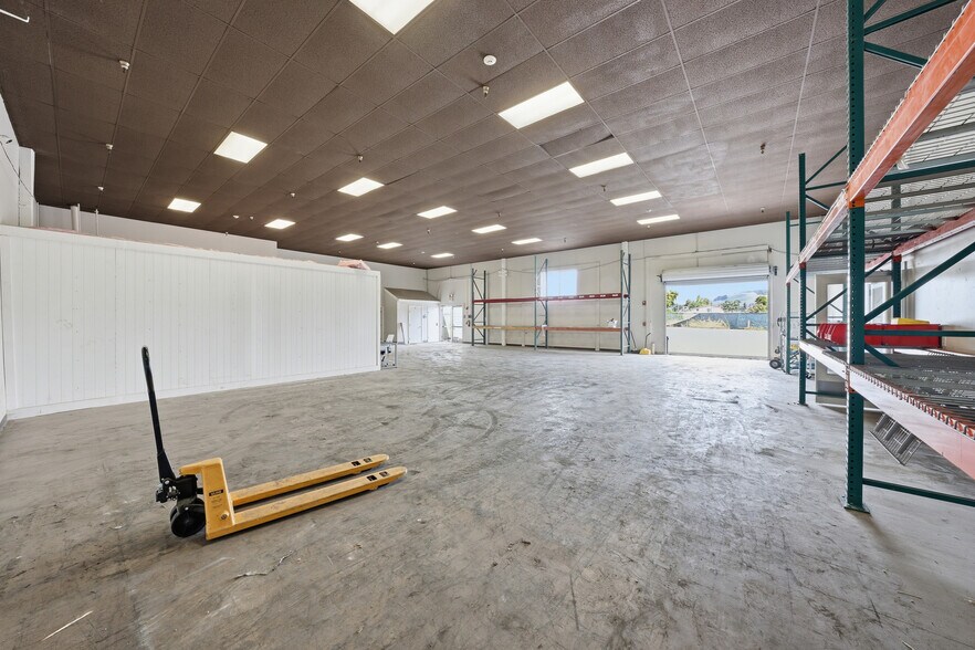 More Photos Of 16440 Ashland Ave, San Lorenzo Warehouse For Sale