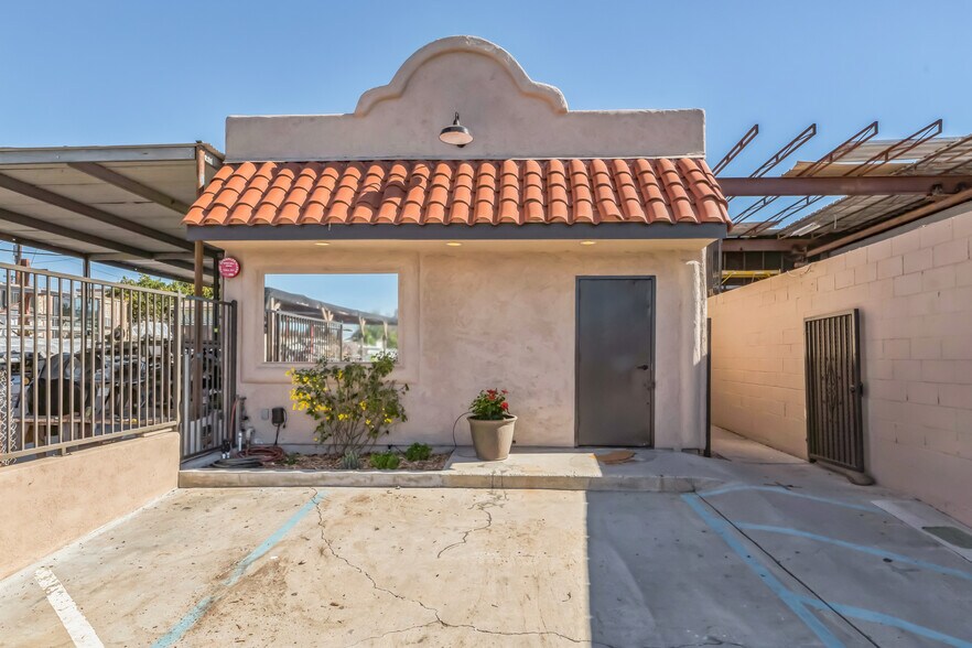 More Photos Of 741 Grand Ave, Spring Valley Contractor Storage Yard For Sale