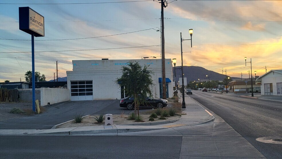 More Photos Of 303 Kansas Ave, Henderson Service For Lease