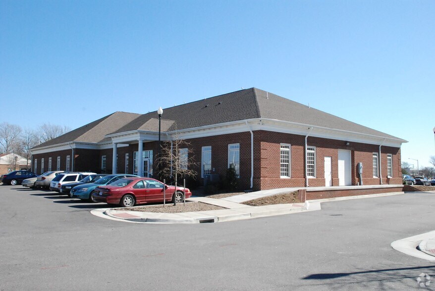 Primary Photo Of 1761 Church St, Norfolk Office For Sale