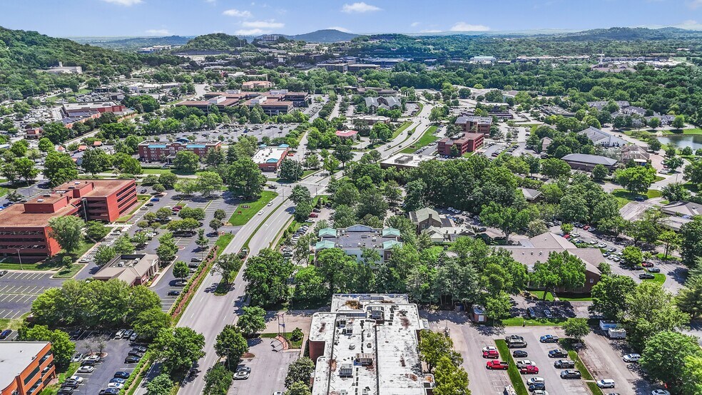 More Photos Of 5205 Maryland Way, Brentwood Office For Sale