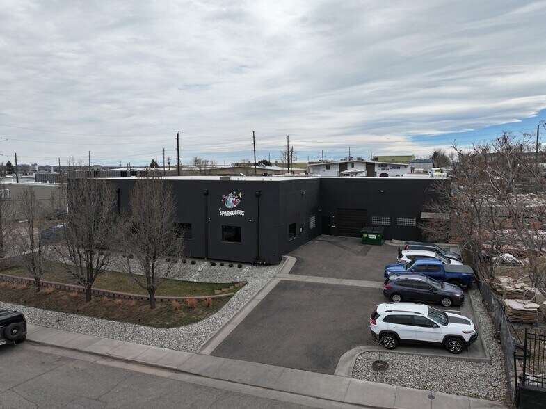 More Photos Of 2192 W College Ave, Englewood Warehouse For Sale