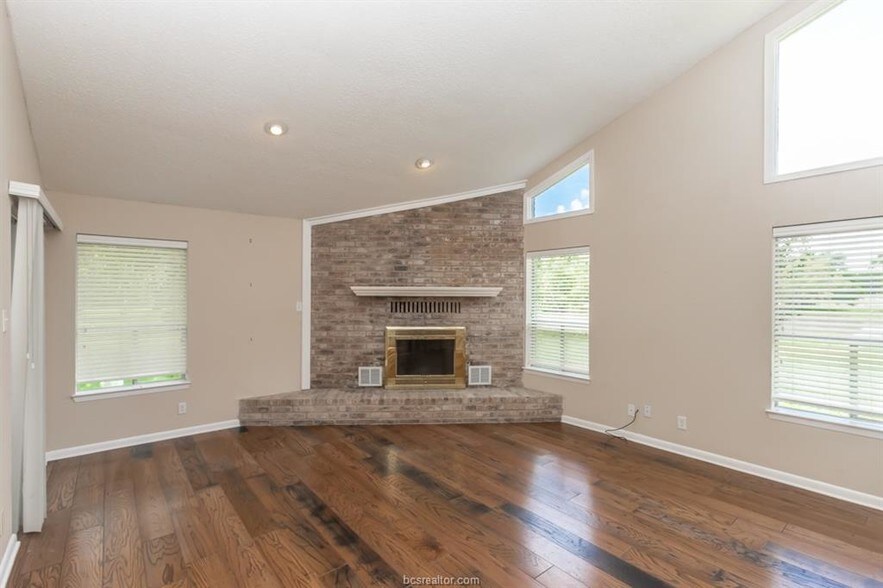 More Photos Of 993 Peach Creek Cut Off, College Station Office Residential For Sale