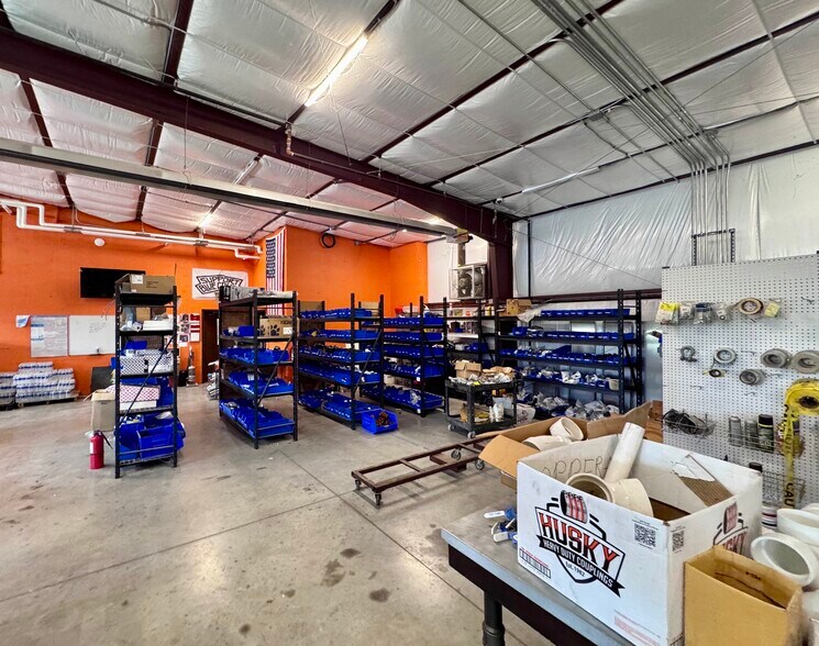 More Photos Of 1009 W 2nd St, Taylor Flex For Sale