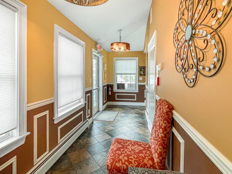 More Photos Of 146 Maple Ave, New City Office For Sale