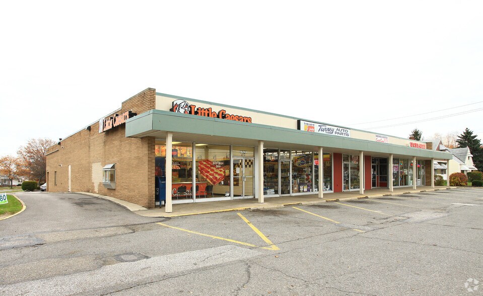 More Photos Of 5721-5731 Turney Rd, Garfield Heights General Retail For Sale