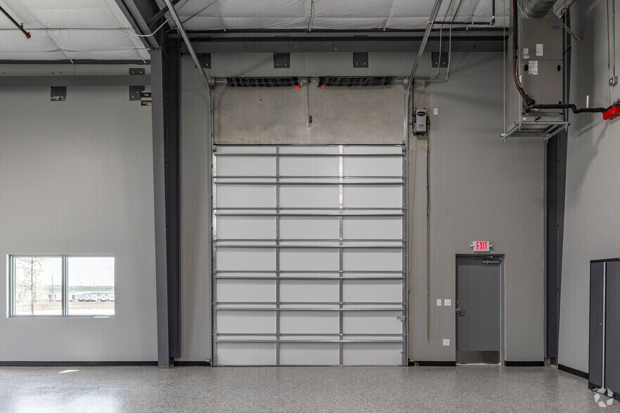 More Photos Of 7637 FM 3009, Schertz Light Distribution For Sale