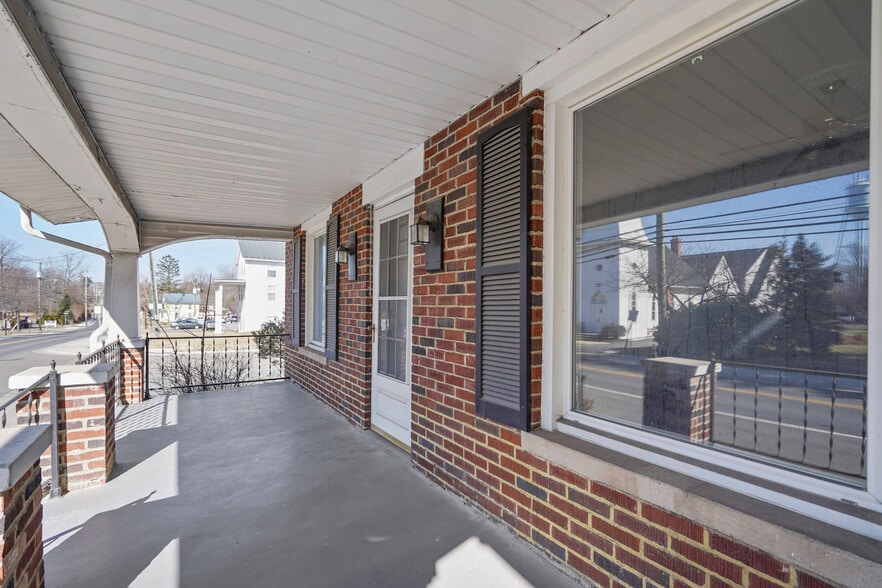 More Photos Of 41 E Colonial Hwy, Hamilton Freestanding For Sale