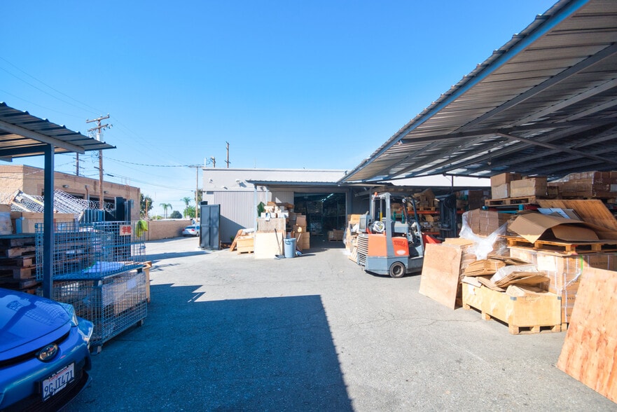 More Photos Of 536 N Vincent Ave, Covina Warehouse For Sale