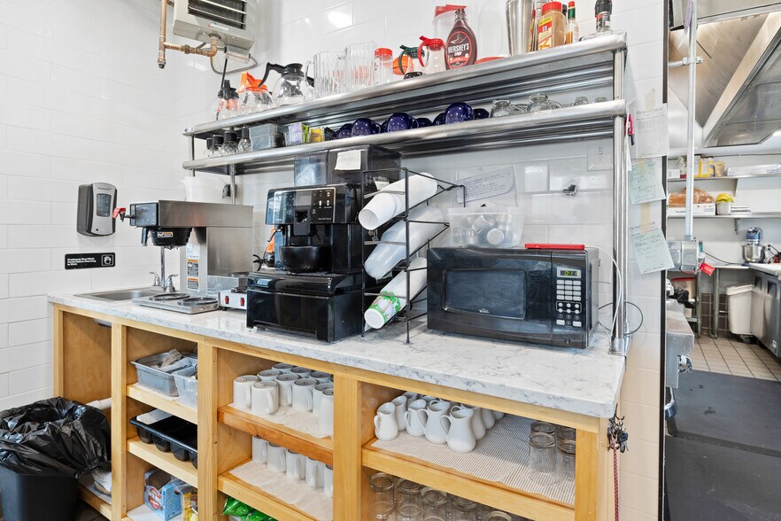 More Photos Of 4697 4697 St, Manchester Center Restaurant For Sale