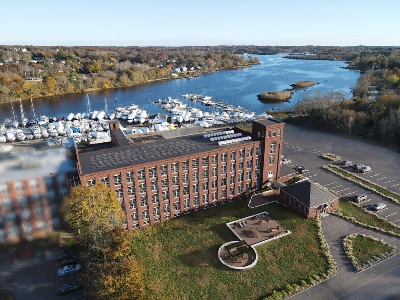 More Photos Of 21 Pawcatuck Ave, Pawcatuck Warehouse For Sale