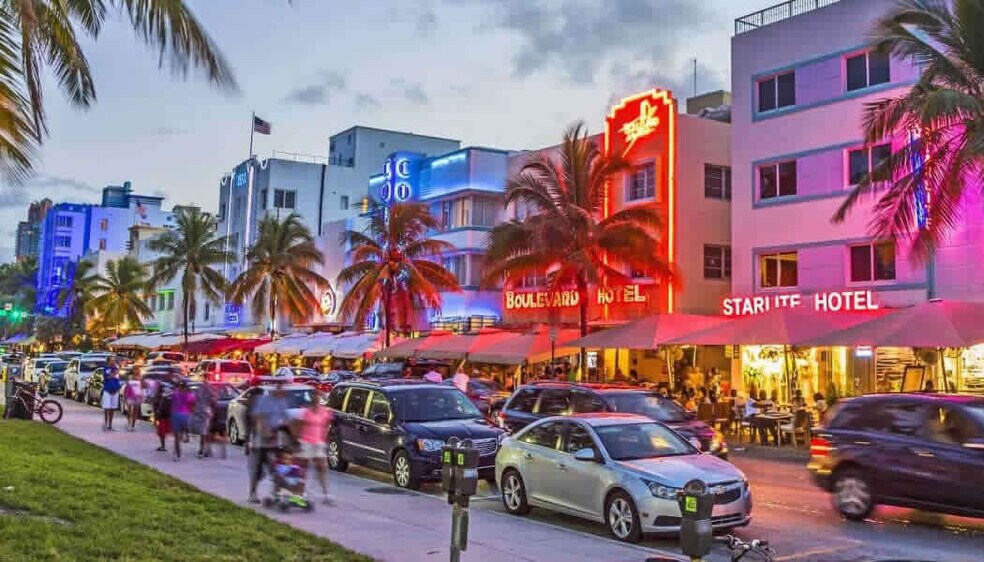 Primary Photo Of 740 Ocean Dr, Miami Beach Hotel For Sale