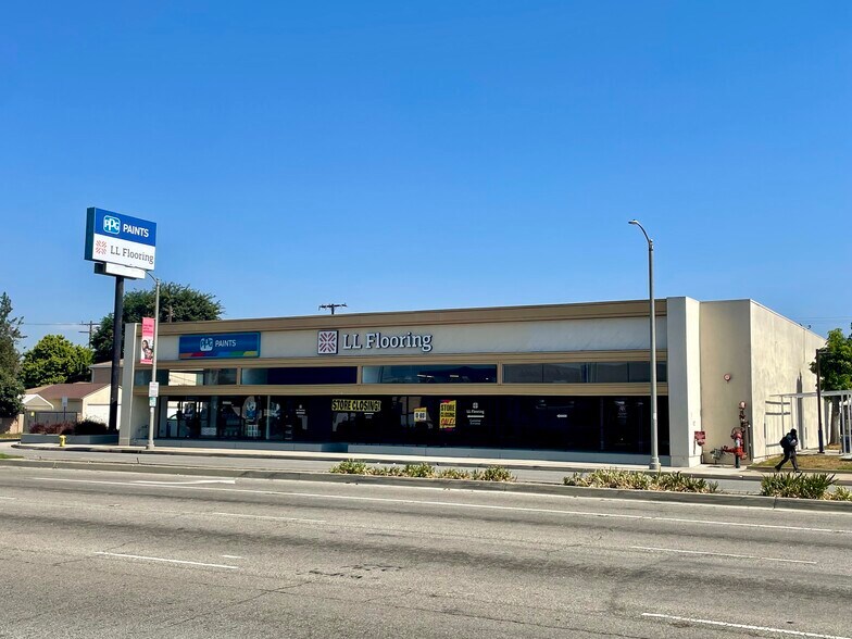 More Photos Of 5830-5832 Lakewood Blvd, Lakewood Freestanding For Lease