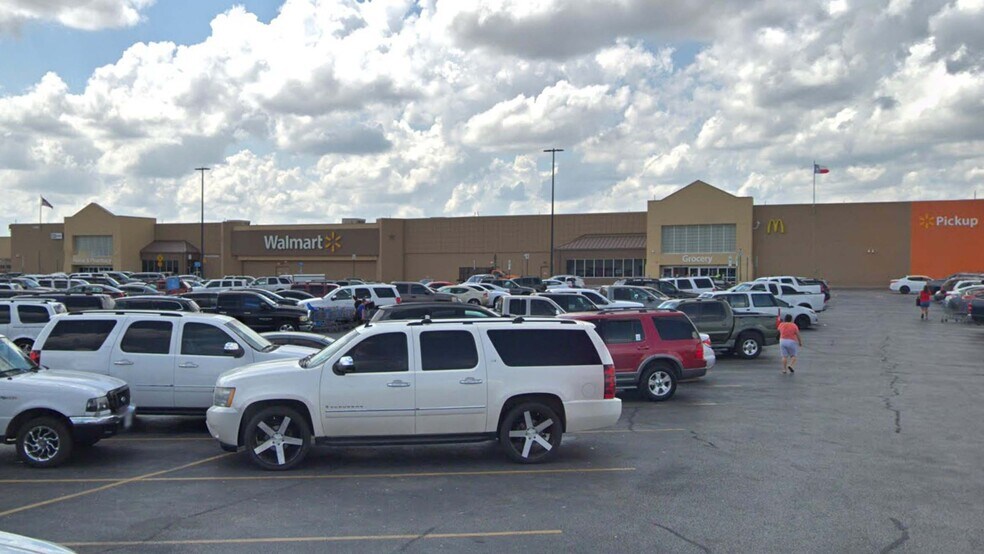 Primary Photo Of 12250 Lake June Rd, Balch Springs Land For Lease
