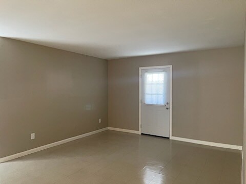 More Photos Of 2200 Cypress Landing Dr, Houston Apartments For Sale