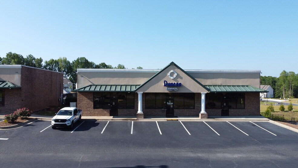 Primary Photo Of , Dawsonville General Retail For Sale