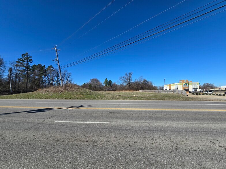 More Photos Of 4747 Getwell Rd, Memphis Land For Lease