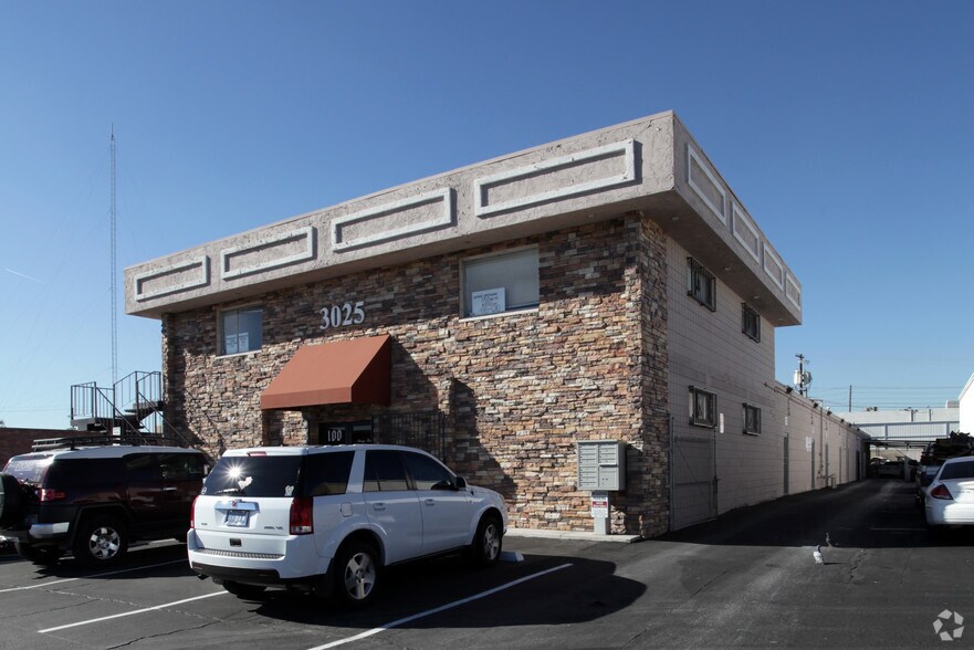 More Photos Of 3025 Sheridan St, Las Vegas Auto Repair For Lease