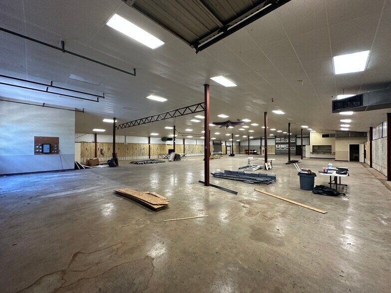 More Photos Of 4036 FM 2767, Tyler Flex For Sale