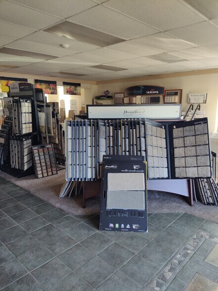 More Photos Of 35223 23 Mile Rd, New Baltimore Storefront For Lease