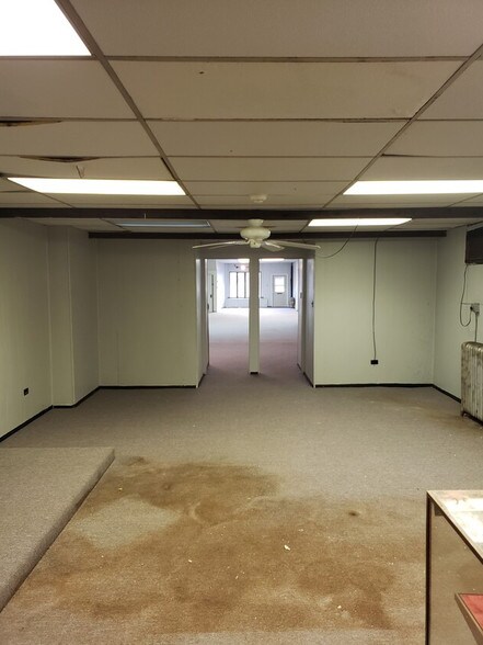 More Photos Of 133 E High St, Pottstown Storefront Retail Residential For Lease