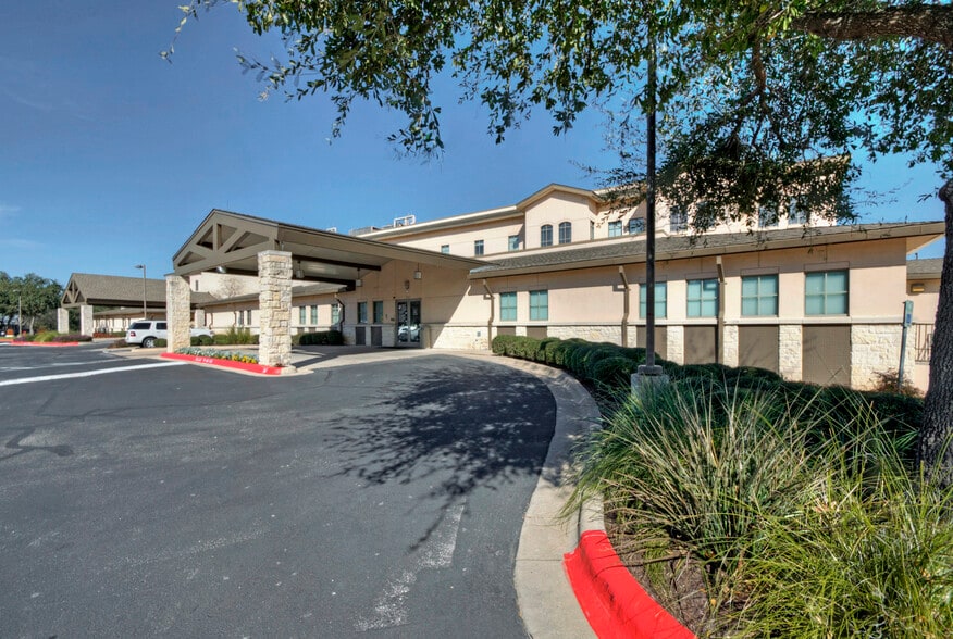 More Photos Of 3003 Bee Caves Rd, Rollingwood Hospital For Lease