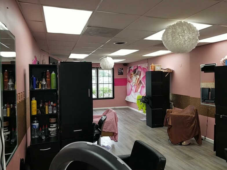 More Photos Of 4700 Stamp Rd, Marlow Heights General Retail For Lease