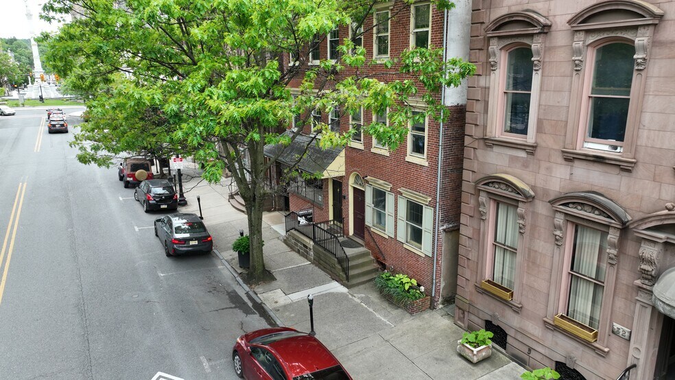 More Photos Of 28 N 3rd St, Easton Office Residential For Lease