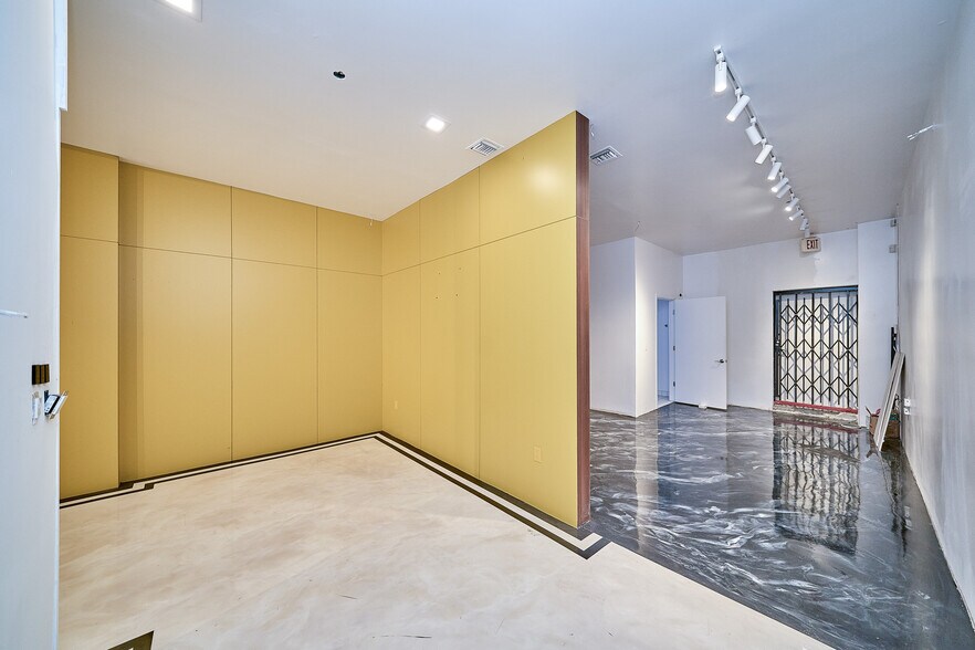 More Photos Of 112-122 S Robertson Blvd, Los Angeles Storefront Retail Office For Sale