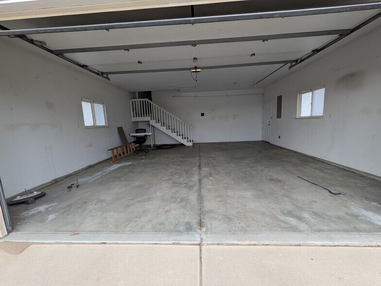 More Photos Of 15507 County Road 10, Fort Lupton Flex For Lease
