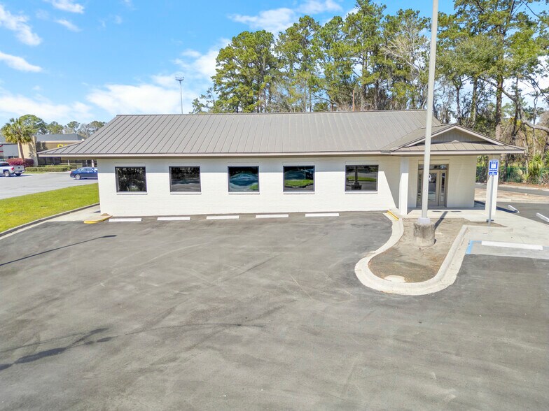 Primary Photo Of 710 Mall Blvd, Savannah Bank For Sale