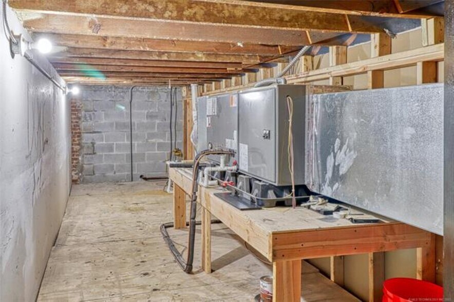 More Photos Of 111-117 S Main St, Eufaula Office For Sale