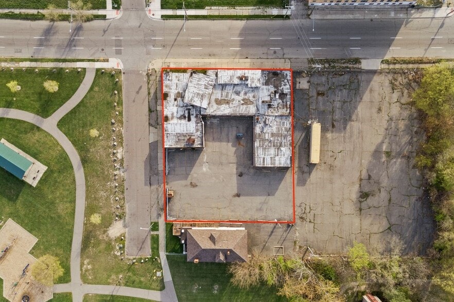 More Photos Of 8500 14th St, Detroit Medical For Sale