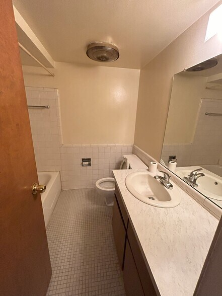 More Photos Of 12693 Westphalia St, Detroit Apartments For Sale