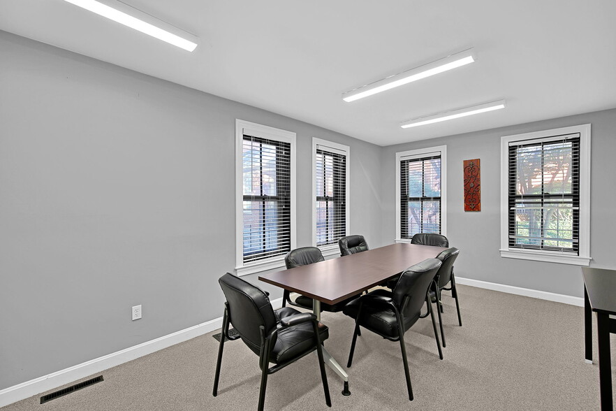 More Photos Of 169 E Livingston Ave, Columbus Office For Sale